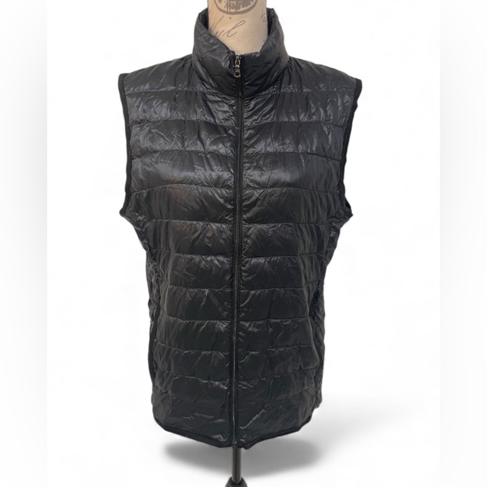 UNIQLO Ultra Light Down Vest Black – Packable Puffer Zip Vest (No Size Tag)